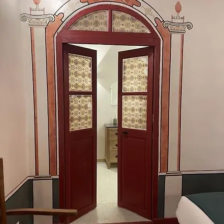 Vivez - Historique Bonifacio (Corsica)